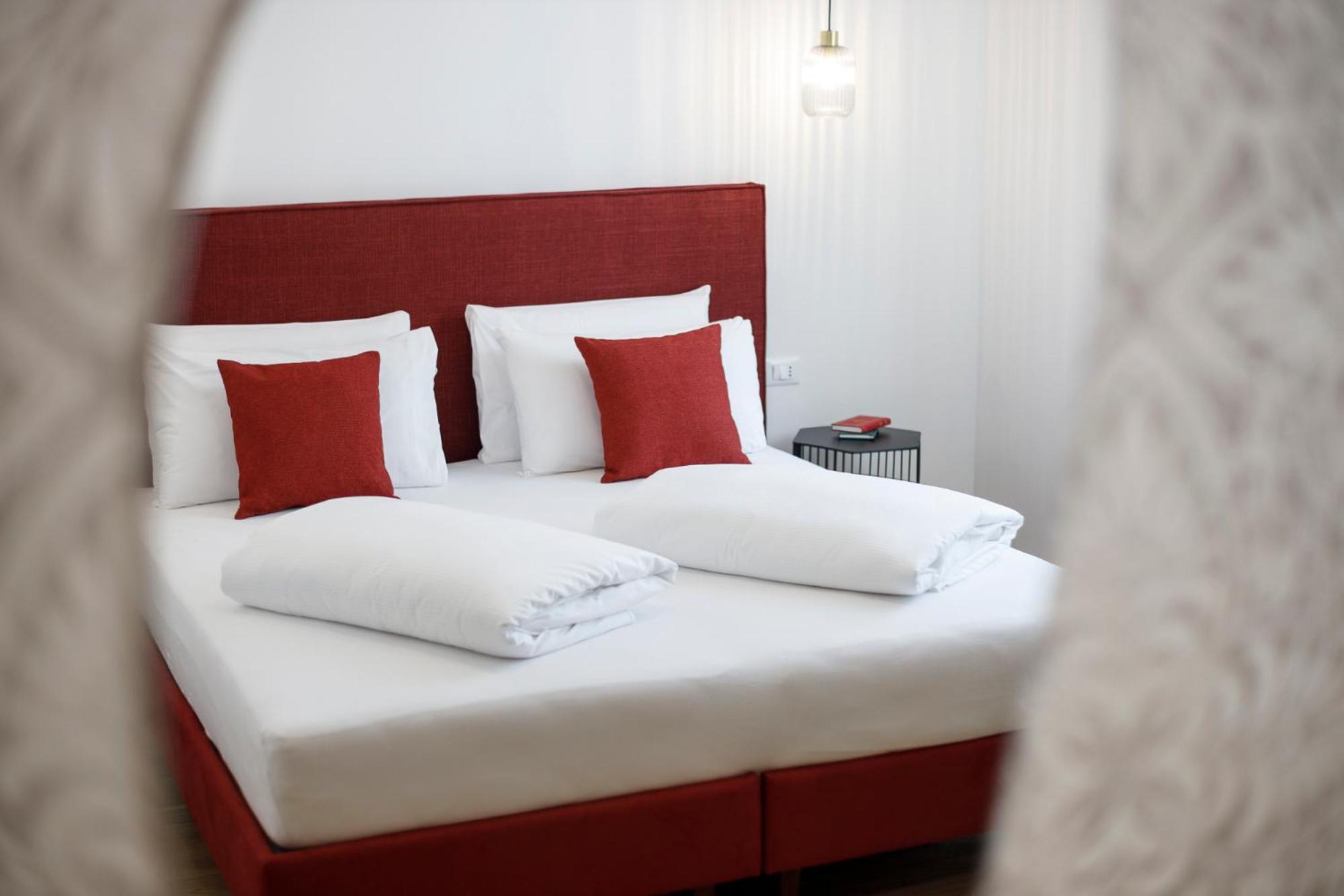 Electric Rooms & Suites Trento Exterior photo